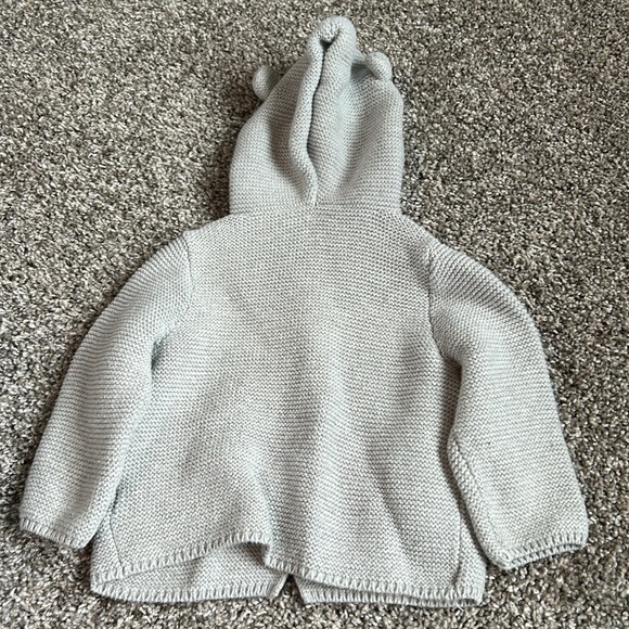 Baby Gap 12-18 months boys sweater button up light gray with hood and ear detail - Picture 5 of 6